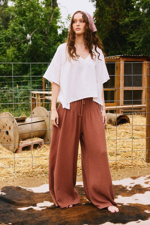 BUCKET LIST Women's Top V-neck Oversized Solid Knit Top || David's Clothing