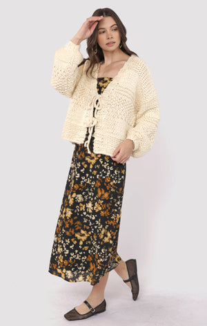 SADIE AND SAGE Women's Sweaters Iggy Chunky Tie Front Hand Knit Cardigan