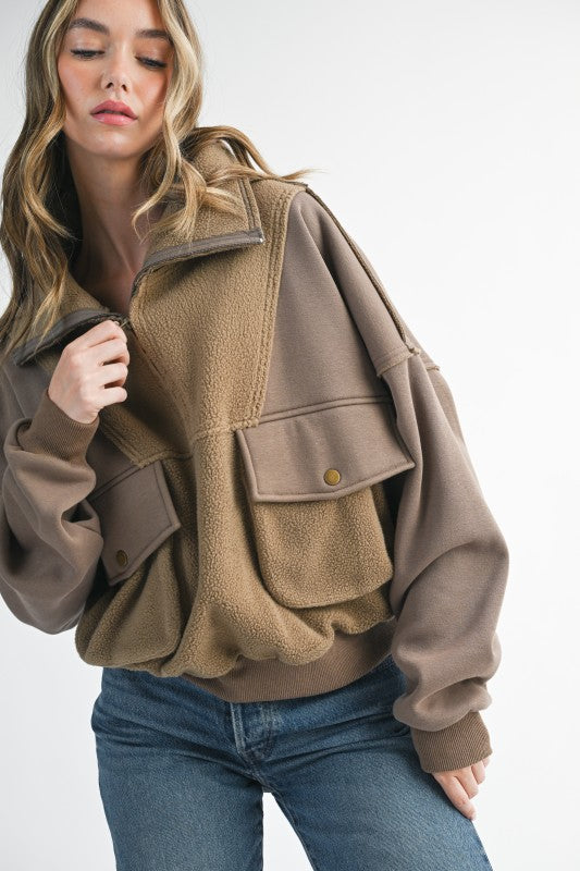 AEMI+CO Women's Top Carter Pullover