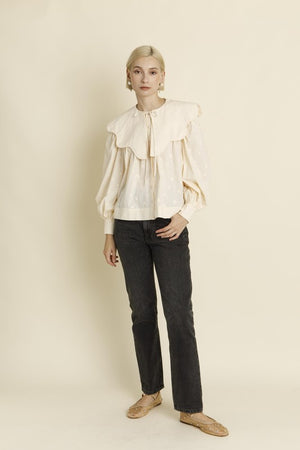 AUREUM Women's Top Scallop Collar Blouse || David's Clothing