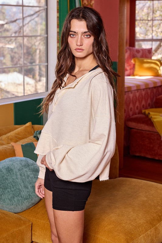 BUCKET LIST Women's Sweaters Lantern Sleeve V-neck Terry Top || David's Clothing