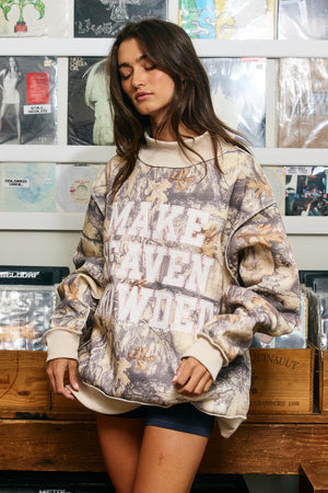 BUCKET LIST Women's Sweatshirt Camo Appliqué Embroidery Mock-neck Sweatshirt