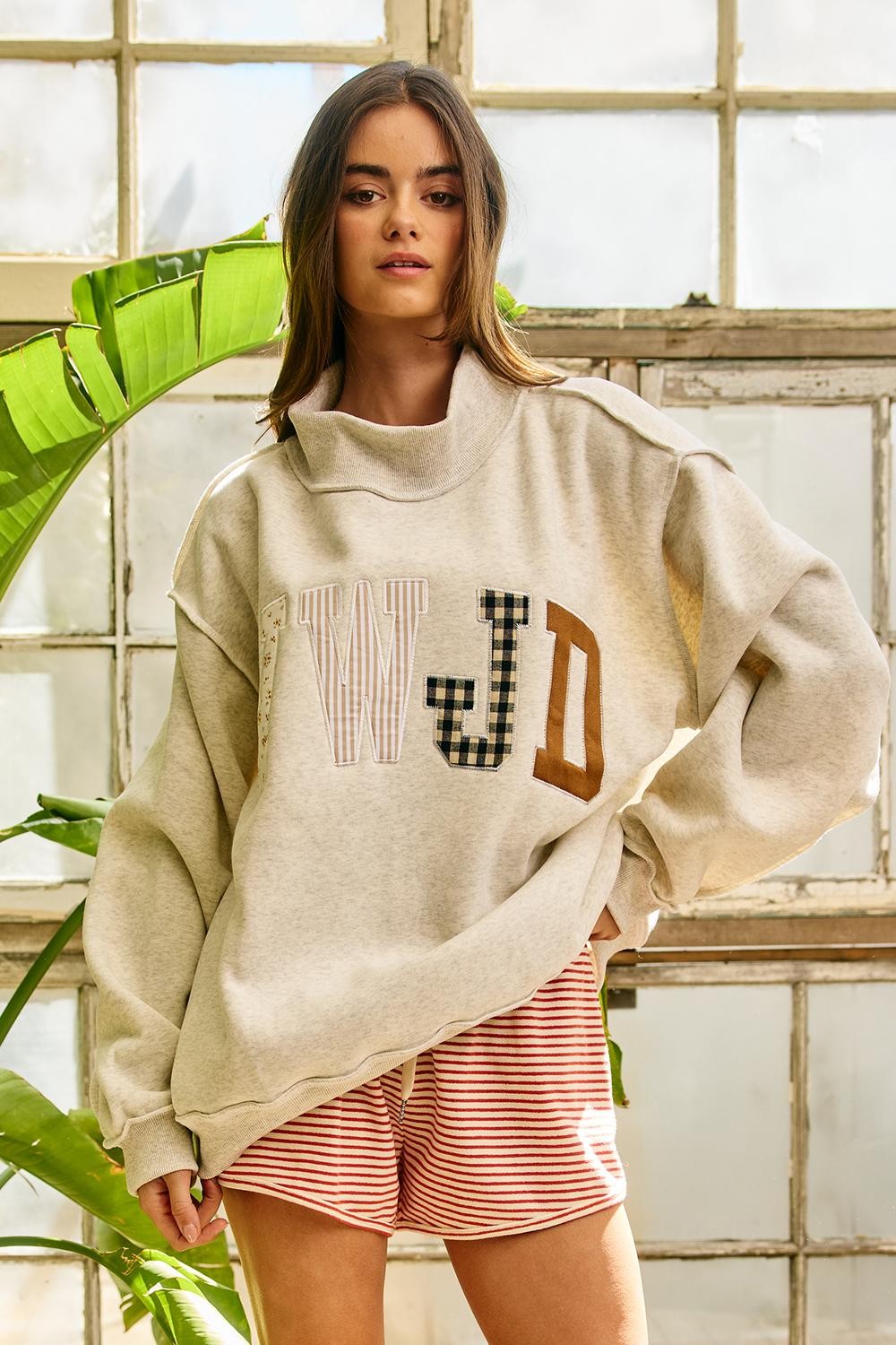 BUCKET LIST Women's Sweatshirt WWJD Embroidered Mock-neck Oversized Sweatshirt