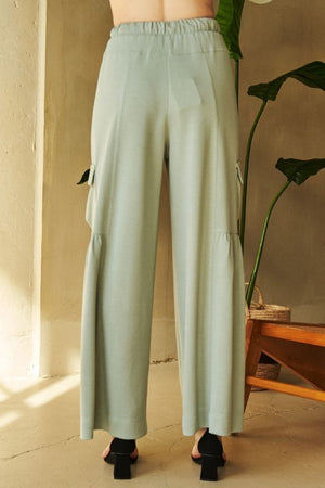 DAVI & DANI Women's Pants Solid Cargo Pockets Wide Open Pull On Pants