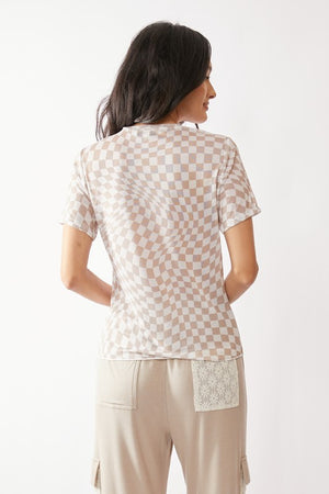 DAVI & DANI Women's Top Checker Board Printed Mesh Short Sleeve Top