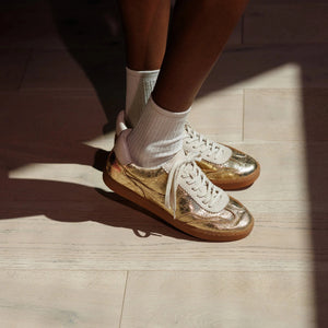 DOLCE VITA Women's Shoes Dolce Vita Notice Sneakers Gold Distressed Leather || David's Clothing