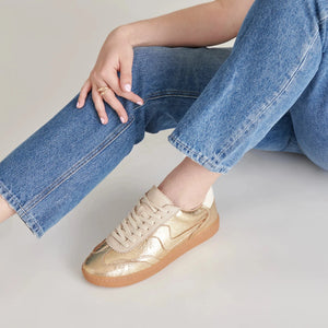 DOLCE VITA Women's Shoes Dolce Vita Notice Sneakers Gold Distressed Leather || David's Clothing
