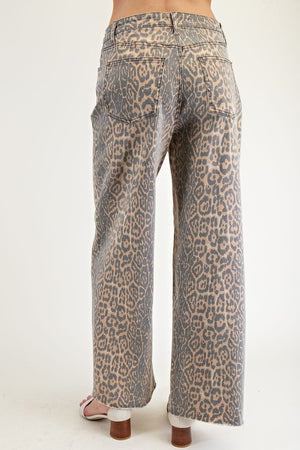 EASEL Women's Pants Washed Animal Print Twill Pants || David's Clothing