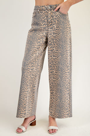 EASEL Women's Pants Washed Animal Print Twill Pants || David's Clothing