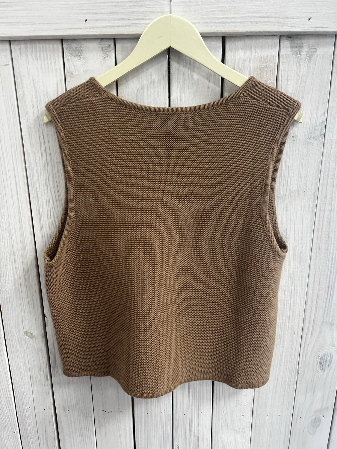 ee:some Women's Top 00-needs title/description - 7-TIE FRONT SWTR VST