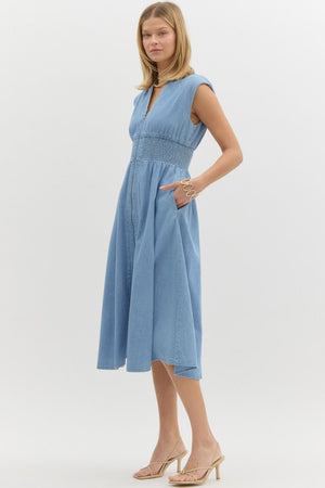 ENTRO INC Women's Dresses Denim Sleeveless Midi Dress || David's Clothing