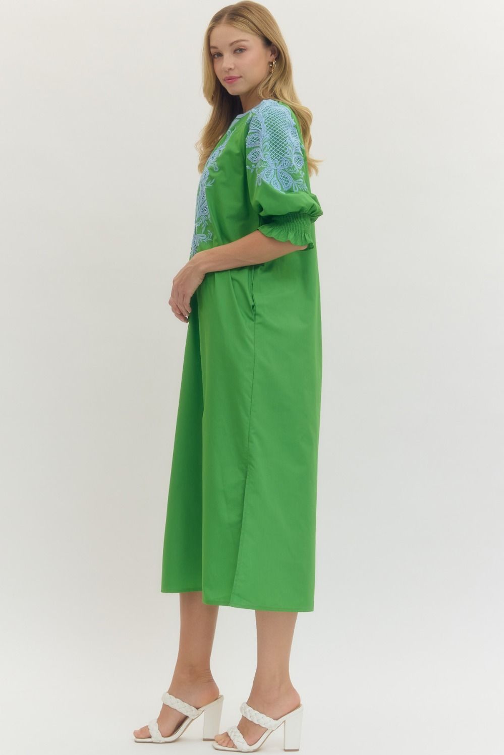 ENTRO INC Women's Dresses Embroidered V-Neck Half Sleeve Midi Dress