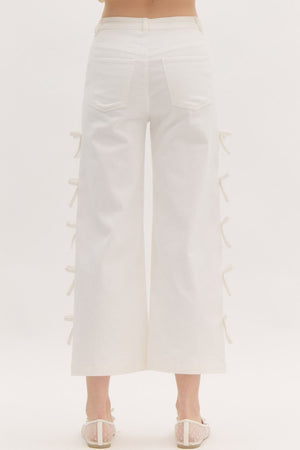 ENTRO INC Women's Jeans Mini Bows Cropped Mid-Rise Denim Jeans || David's Clothing