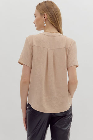 ENTRO INC Women's Top Classic Split V-Neck Short Sleeve Pullover Top || David's Clothing