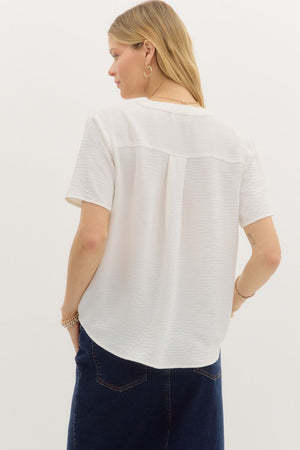 ENTRO INC Women's Top Classic Split V-Neck Short Sleeve Pullover Top || David's Clothing