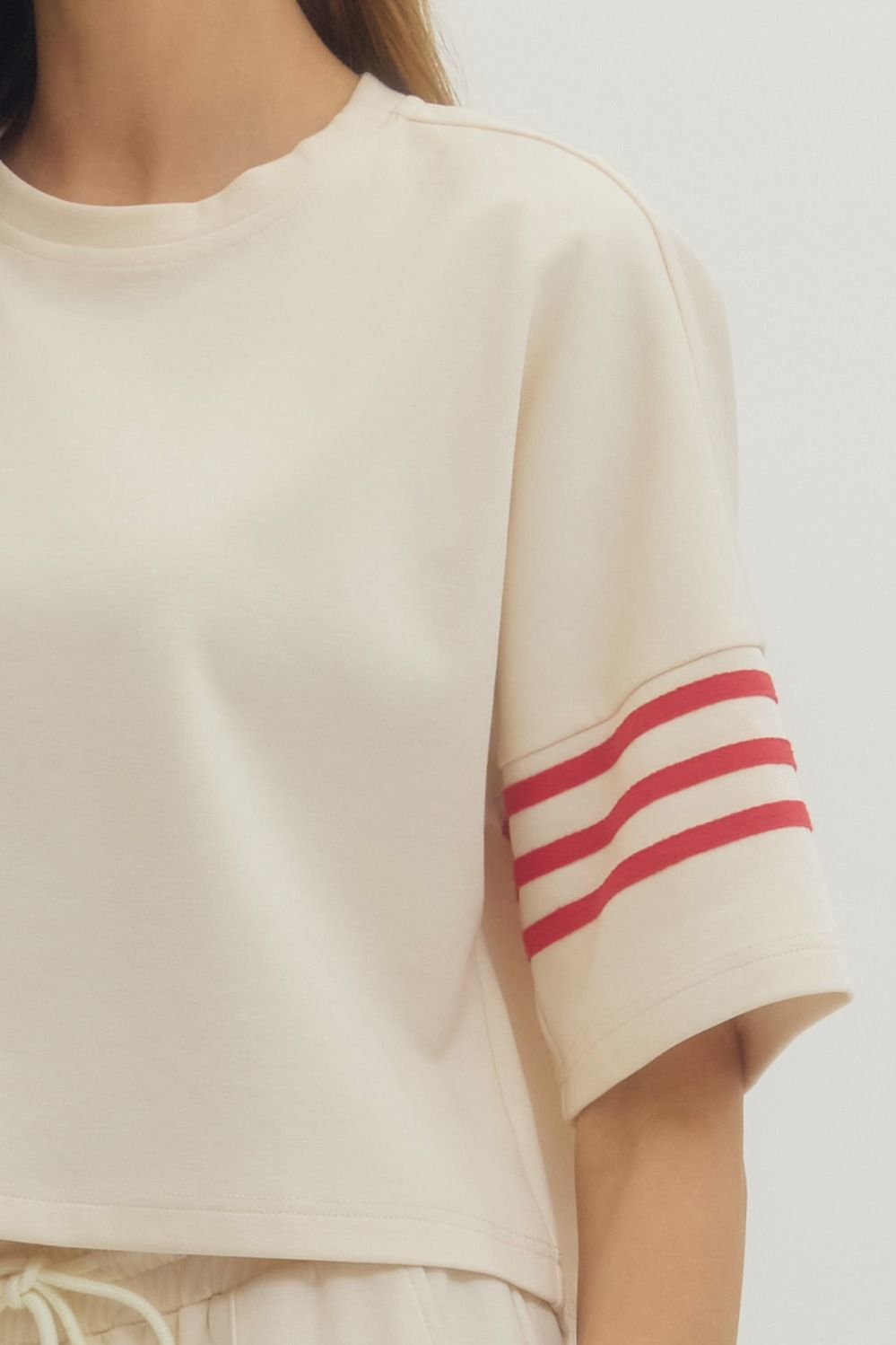 ENTRO INC Women's Top Crew Neck 3 Stripe Sleeve Top