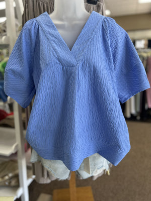 ENTRO INC Women's Top Crinkle Top V-Neck Top