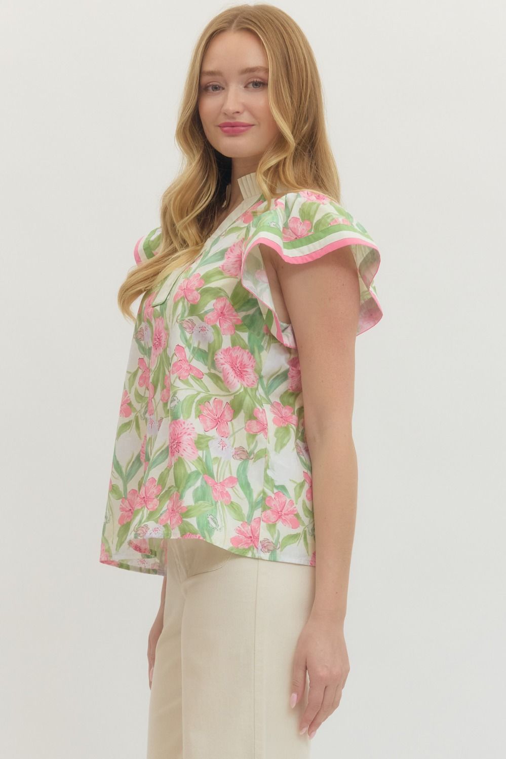 ENTRO INC Women's Top Floral print flutter sleeve top