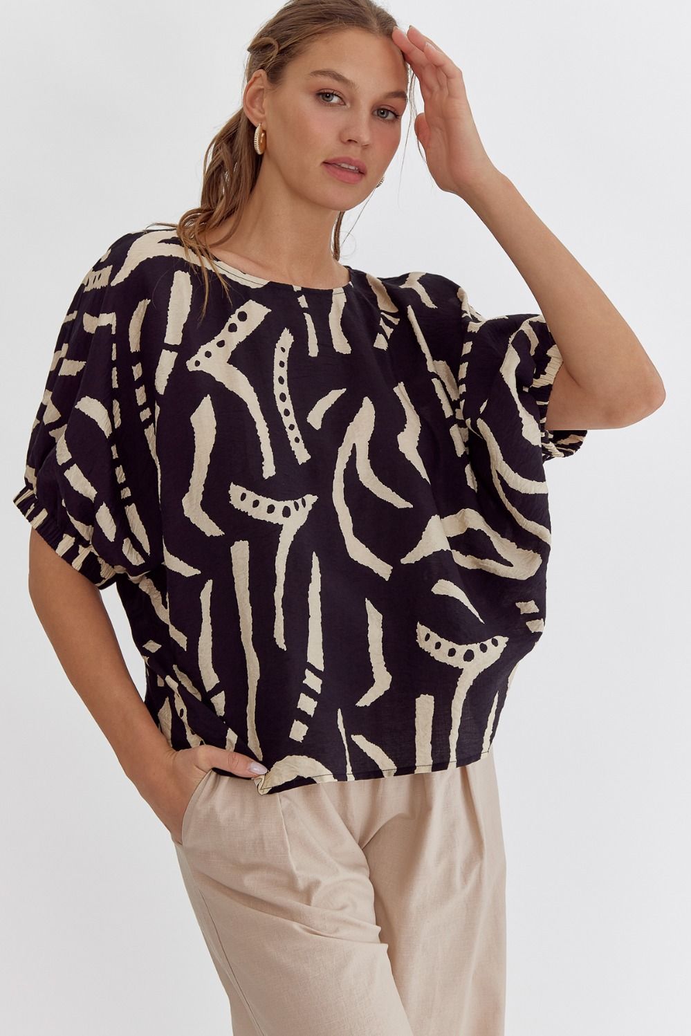 ENTRO INC Women's Top Printed Round Neck Cropped Top || David's Clothing