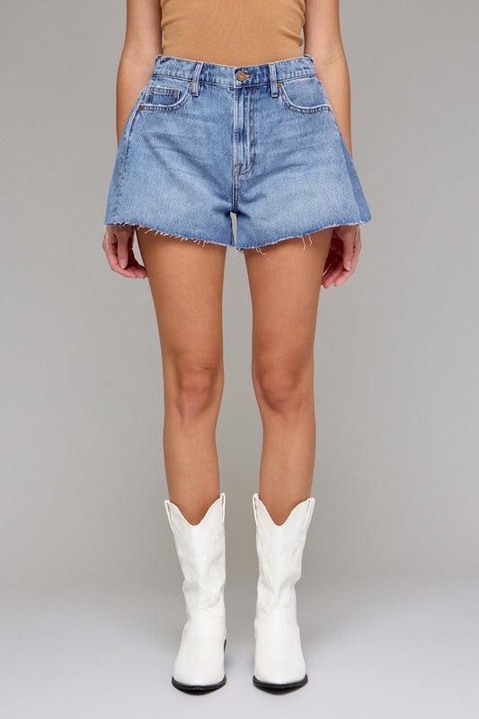 HIDDEN JEANS Women's Shorts Hidden Jeans Medium Wash Side Insert A-line Shorts || David's Clothing