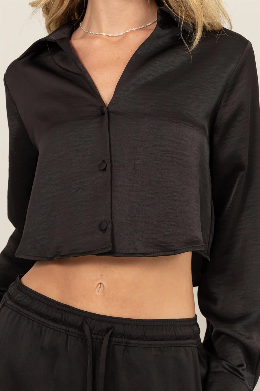 HYFVE INC. 22-Women's Woven Top BLACK / S Button-Down Silky Cropped Shirt || David's Clothing DZ24E272