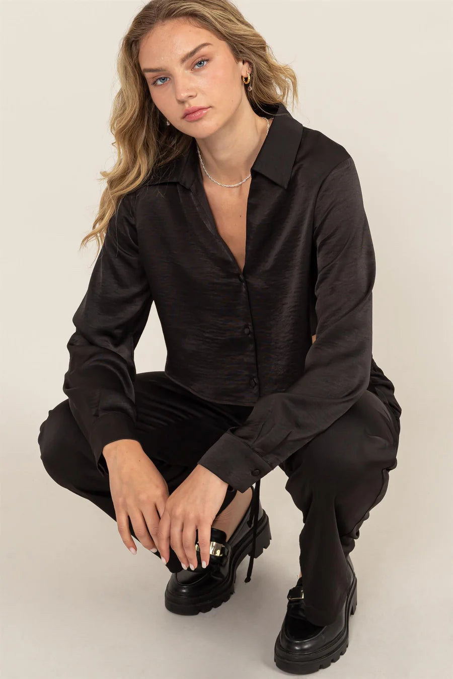 HYFVE INC. 22-Women's Woven Top BLACK / S Button-Down Silky Cropped Shirt || David's Clothing DZ24E272