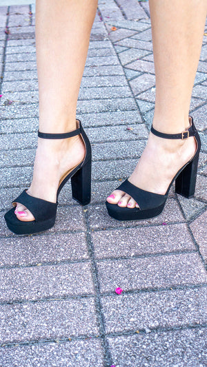 J P ORIGINAL Women's Shoes Women's Bamboo Chunky Heel Platform Sandal || David's Clothing