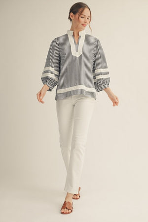 JODIFL Women's Top Solid Contrast Detail Stripe Top