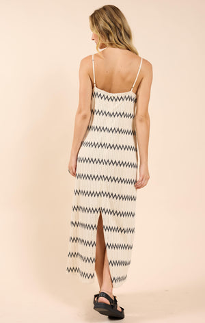 SADIE AND SAGE Women's Dresses Sadie And Sage Way Out Zig Zag Weave Maxi Dress W Slit || David's Clothing