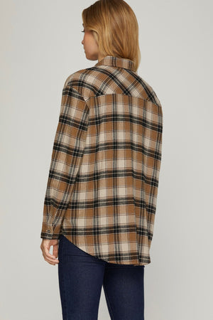 SHE AND SKY Women's Top Long Sleeve Woven Plaid Shirt || David's Clothing