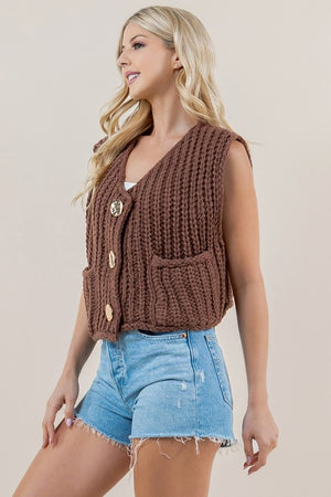 SUNDAYUP CLOTHIN Women's Outerwear Solid Round Neck Sweater Vest || David's Clothing