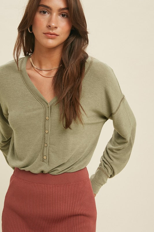 WISHLIST Women's Top OLIVE / S/M Ribbed Slub Button-Up Top With Stitch Detail || David's Clothing WL21-5890